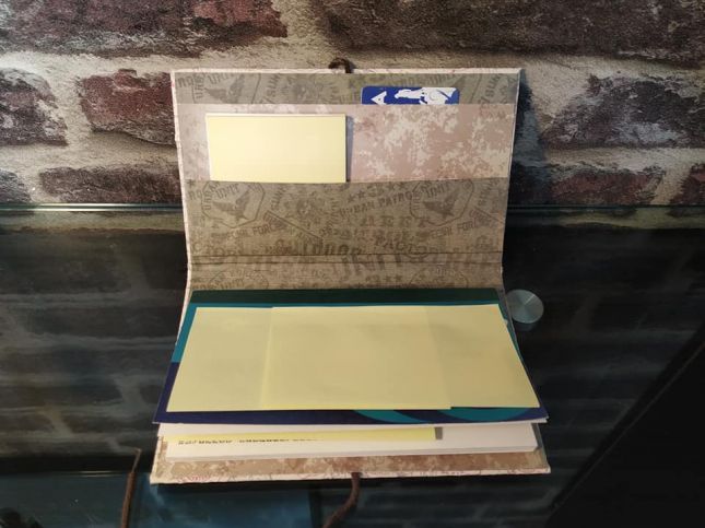 intérieur porte chéquier